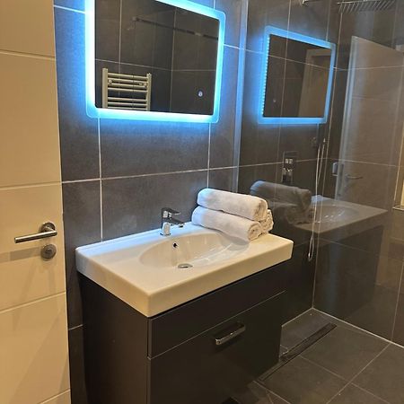 Neu Renoviert 2025! 4Zimmer 8 Einzelbetten Ferienwohnung Zeche Zollverein Essen Dış mekan fotoğraf