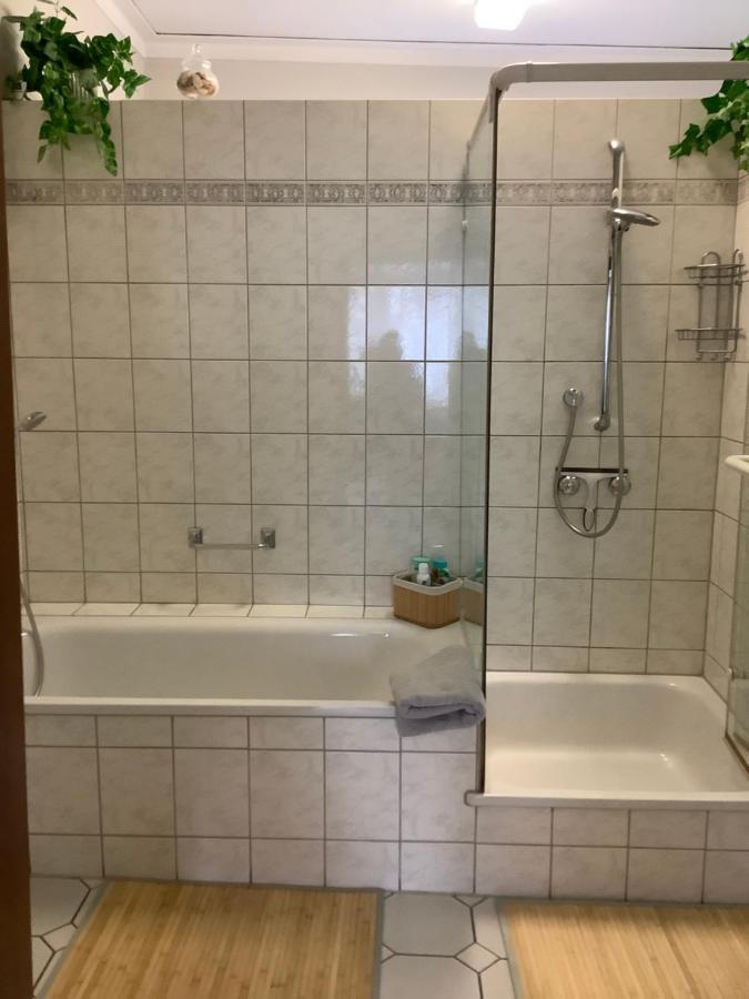 Neu Renoviert 2025! 4Zimmer 8 Einzelbetten Ferienwohnung Zeche Zollverein Essen Dış mekan fotoğraf
