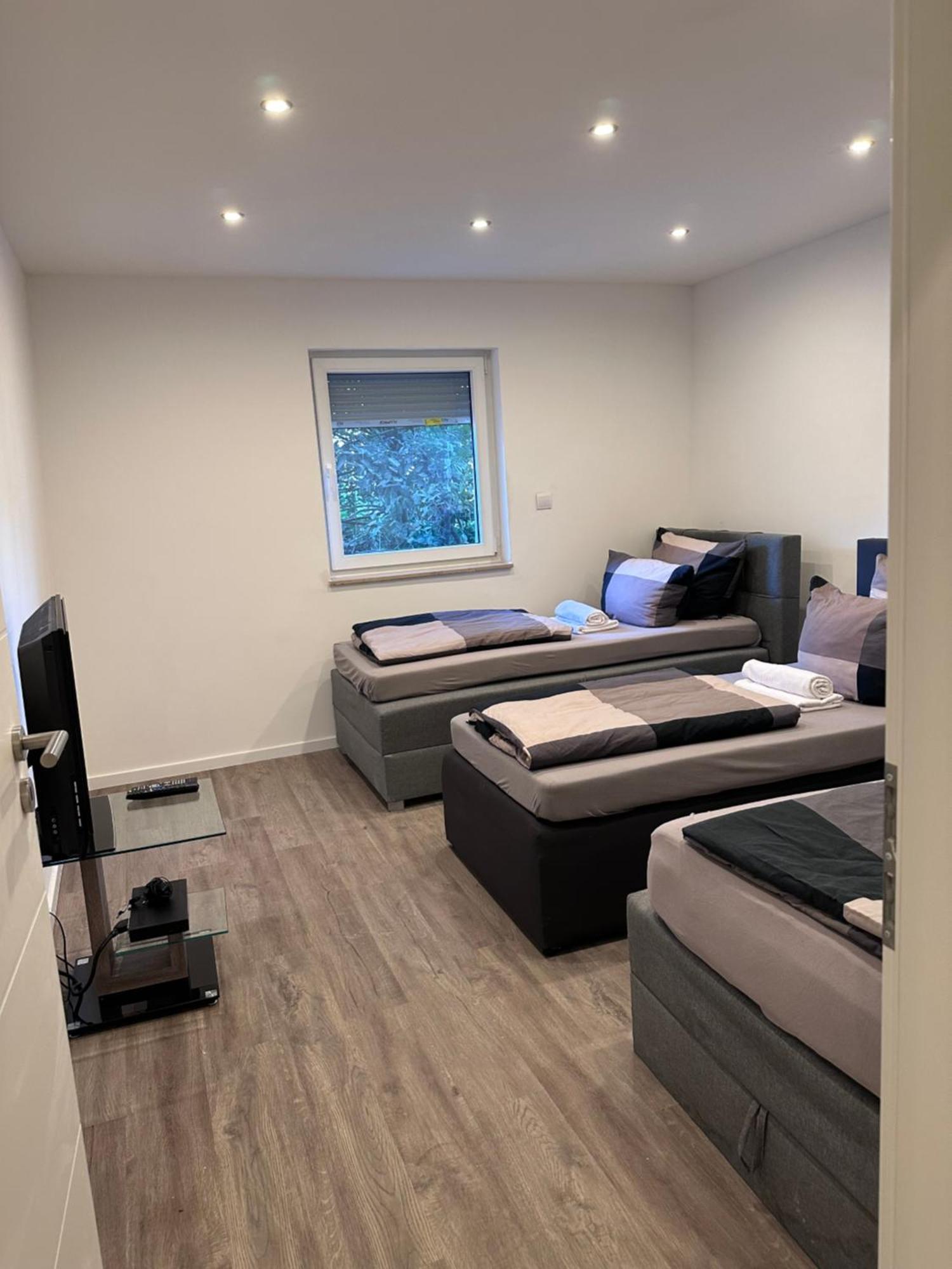 Neu Renoviert 2025! 4Zimmer 8 Einzelbetten Ferienwohnung Zeche Zollverein Essen Dış mekan fotoğraf