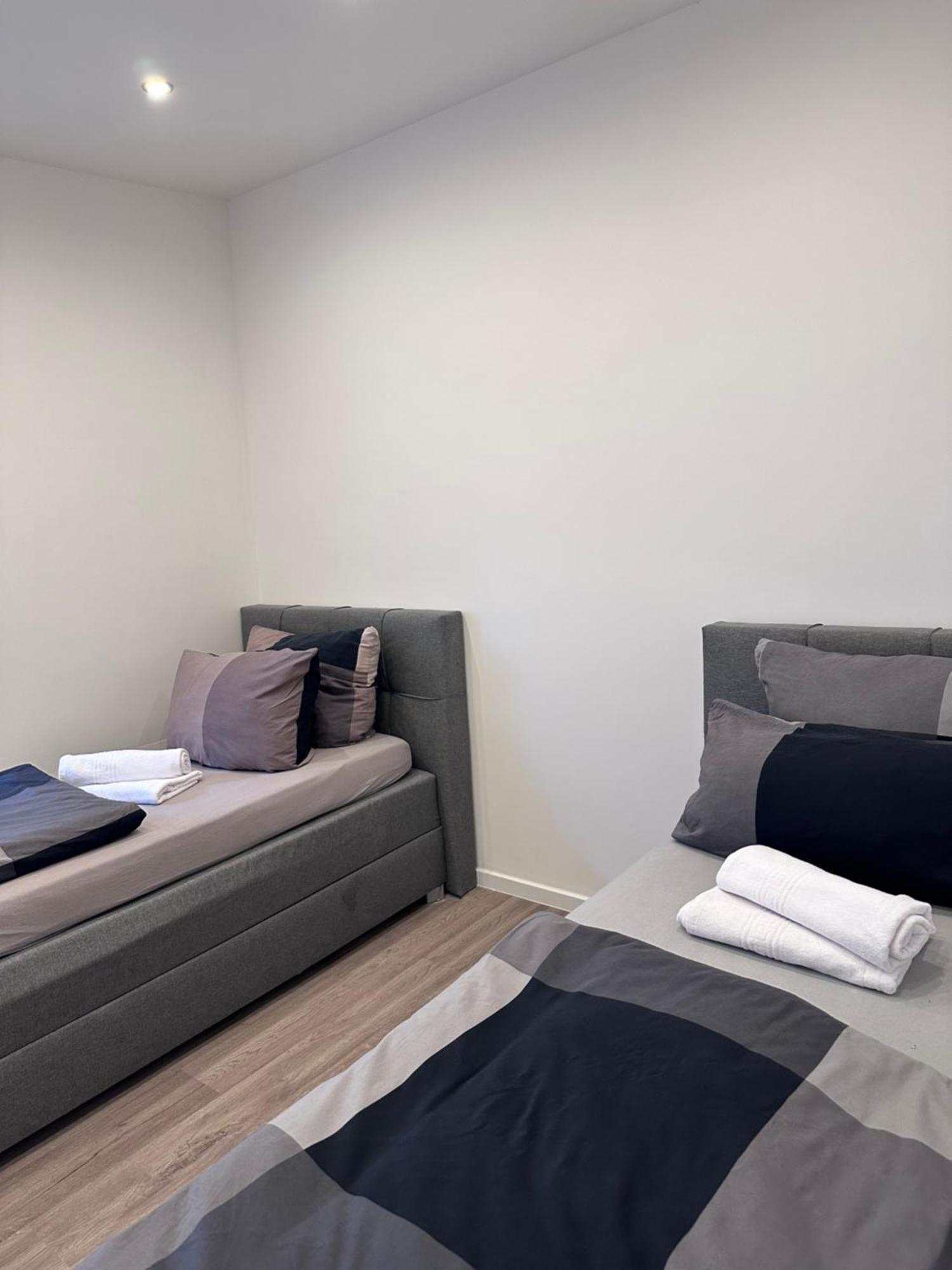 Neu Renoviert 2025! 4Zimmer 8 Einzelbetten Ferienwohnung Zeche Zollverein Essen Dış mekan fotoğraf